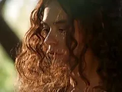 بالرینا جولیا بدن خود را تلگرام سکس فیلم نشان می دهد