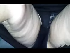 سبزه Busty یک بلوند را جلوی یک آینه سکس تلگرام فیلم لگد می زند